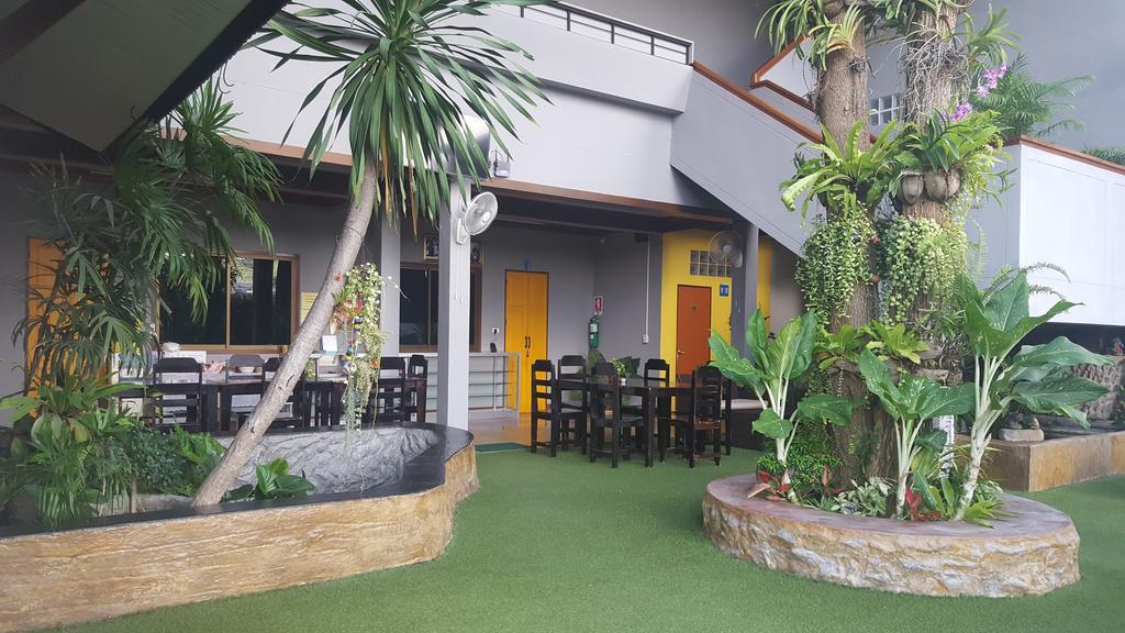 First&Frang Hotel-SHA Extra Plus Thong Sala Exterior foto