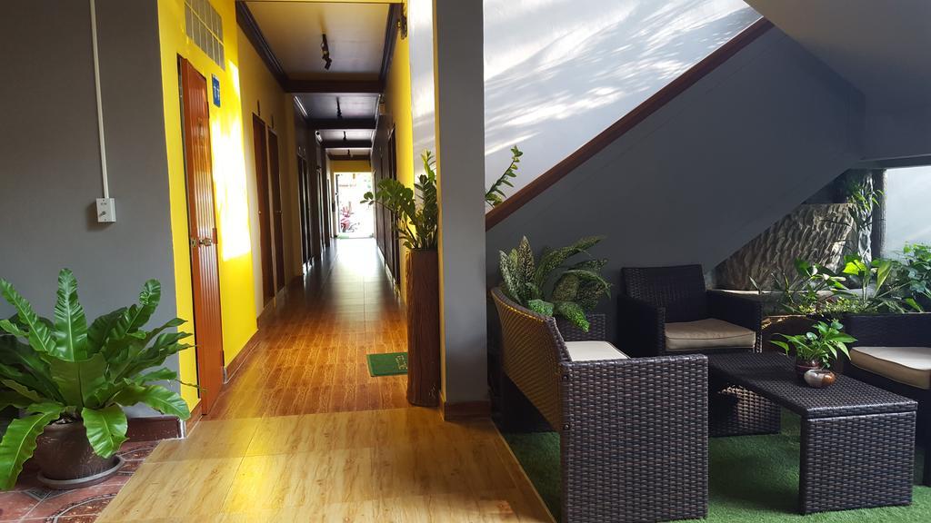First&Frang Hotel-SHA Extra Plus Thong Sala Exterior foto